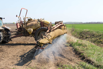 Corn Spraying,chemicals management