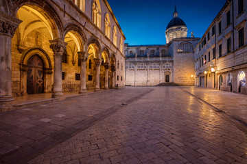 Fototapeta na wymiar Dubrovnik. Beautiful romantic streets of old town Dubrovnik during twilight blue hour.