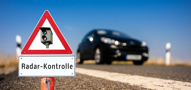 Radar-Kontrolle Schild