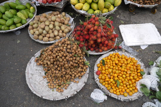 Рынок экзотических фруктов 