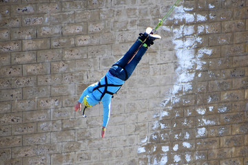 Puenting en la sierra de Madrid