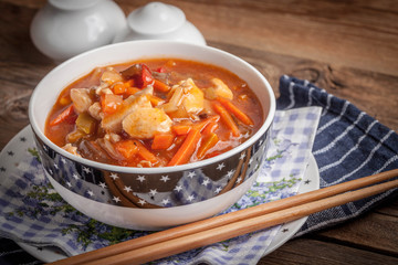 Chinese chicken with vegetables.
