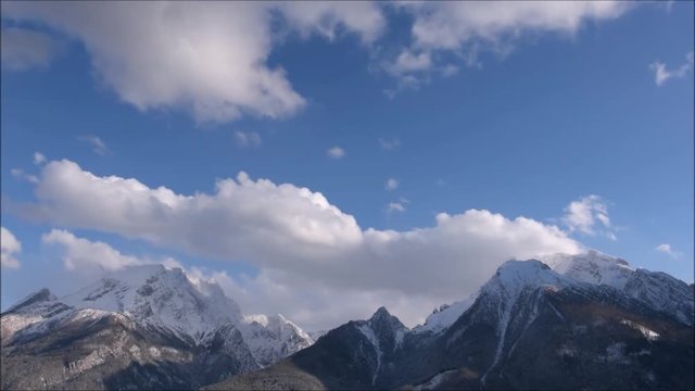Watzmann und Hochkalter mit Wolken im Zeitraffer, Oberbayern in Deutschland