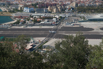 Gibraltar Grenze zu Spanien mit Landebahn