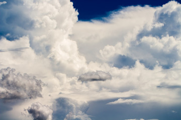 Obraz premium colorful dramatic sky with cloud at sunset