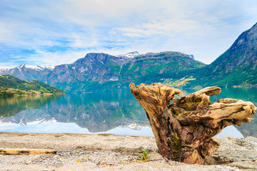 Fototapeta na wymiar Mountains and lake in Norway,