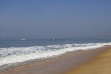 Fototapeta na wymiar Landscape of the Aravian Sea with light sand 