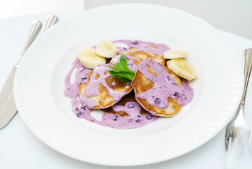sweet pancakes with sauce