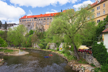 Fototapeta na wymiar State Castle and Vltava River in Cesky Krumlov