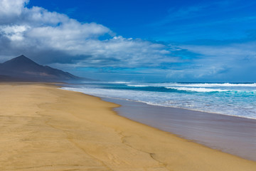 Fototapeta na wymiar Spain, Canary Islands, Fuerteventura, Cofete. Virgin beach of Cofete