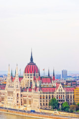 Obraz premium Danube River and Hungarian Parliament house at Budapest