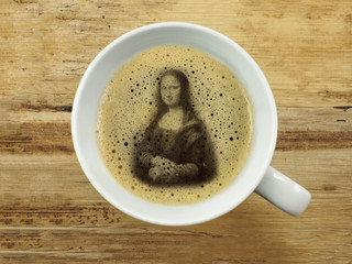 Mona lisa in coffee froth