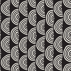 Monochrome minimalistic seamless pattern with arcs. Simple hand drawn texture. Vector background with rounded inky lines 