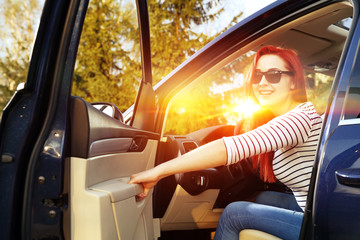 Naklejka premium car and two people 