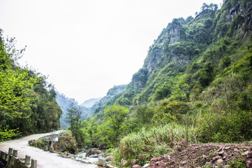 Fototapeta na wymiar The road in mountains