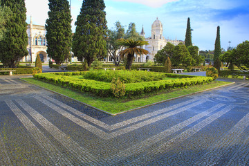 Fototapeta na wymiar Park in front of jeronimos monastery, Lisbon