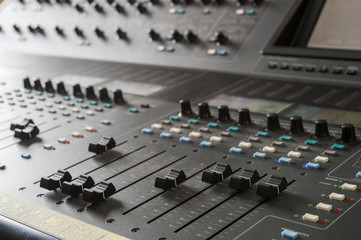 Professional music mixer