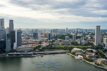 Fototapeta premium High view of city landscape building at Marina Bay