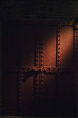 Obraz premium Big Iron Bolted Door at the Docks, Dock Night Scenery 