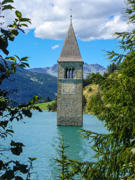 Kirchturm im Reschensee