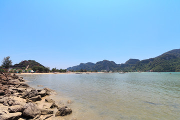 Fototapeta na wymiar Turquoise bay with at Koh Phi Phi Thailand