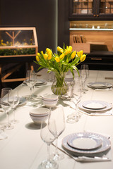 Dining table setting