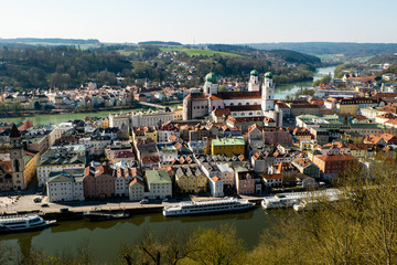 Fototapeta na wymiar Passau von Oben Panorama Stadtpanorama Stadtlandschaft