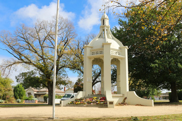 Fototapeta na wymiar BEAUFORT, VICTORIA, AUSTRALIA - May 4, 2016: The Beaufort War Memorial (1927) was erected to commemorate the fallen of World Wars I and II