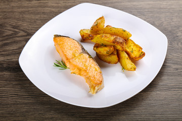 Baked salmon with potato