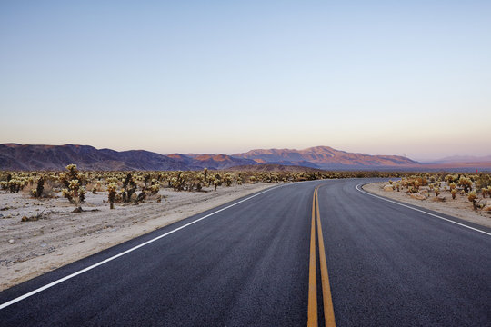 USA, California, Empty desert road