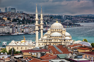 Fototapeta na wymiar New Mosque in Istanbul Overlooking Bosphorus Strait