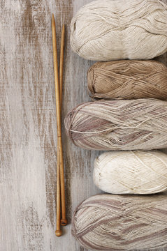 Cotton and linen yarn with needles