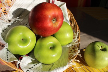 fresh apples in the basket, food closeup