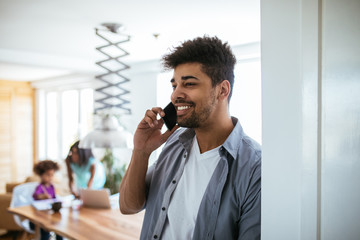 Calling friends for lunch
