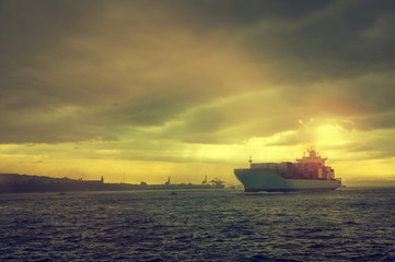 Obraz premium Freight transportation by sea.