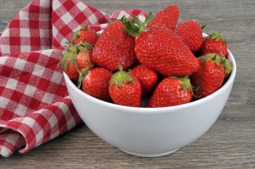 Le bol de fraises