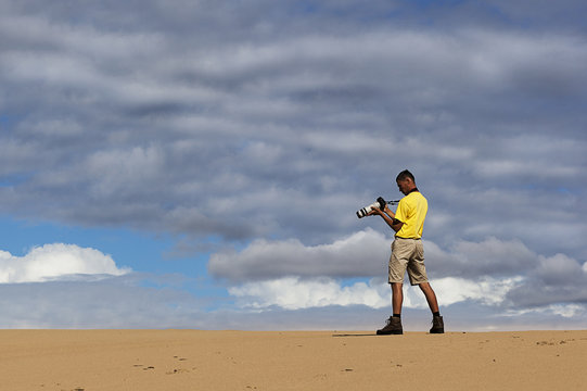 Desert photographer, a walk in the desert