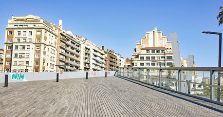 Fototapeta na wymiar Vista de la plaza de Lesseps, Barcelona