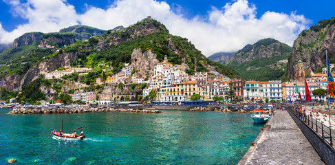 Italian holidays - beautiful Amalfi - obrazy, fototapety, plakaty