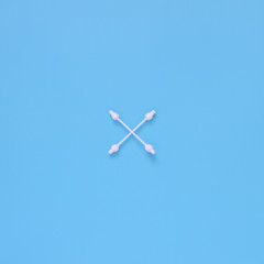 Pattern of cotton buds, swabs with limiter on a blue background. Flat lay minimal concept. - 143416400