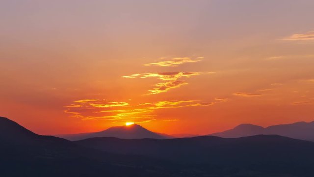 4K time lapse footage: sunset over the Crimean mountains