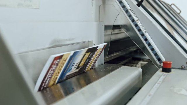 Working polygraph machine, printing industry - printhead