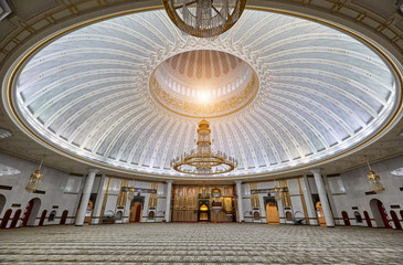 Obraz premium Bandar Seri Begawan,Brunei Darussalam/MARCH 31,2017: Jame’ Asr Hassanil Bolkiah Mosque