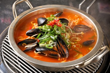 Hot Pot Ramen, 냄비라면