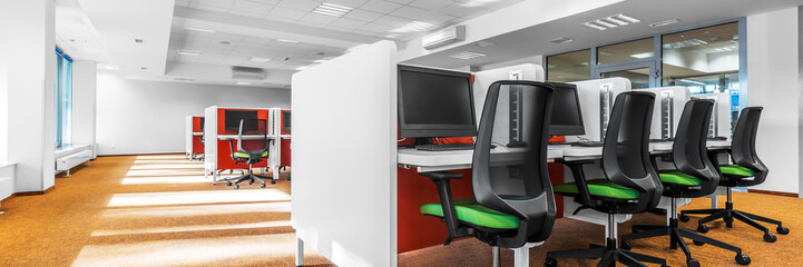 Fototapeta na wymiar Computer classroom with orange floor