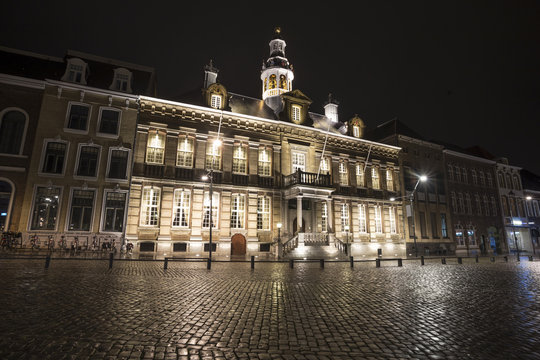 roermond netherlands at night