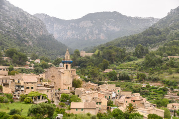 Fototapeta na wymiar Valldemossa - old mountain village in beautiful landscape scenery of Mallorca, Spain