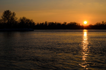 Naklejka premium Beautiful sunset on river Dnieper
