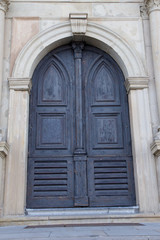 Fototapeta na wymiar Old vintage design wooden black door close-up