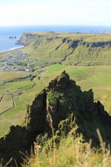 ヴィークの丘にて